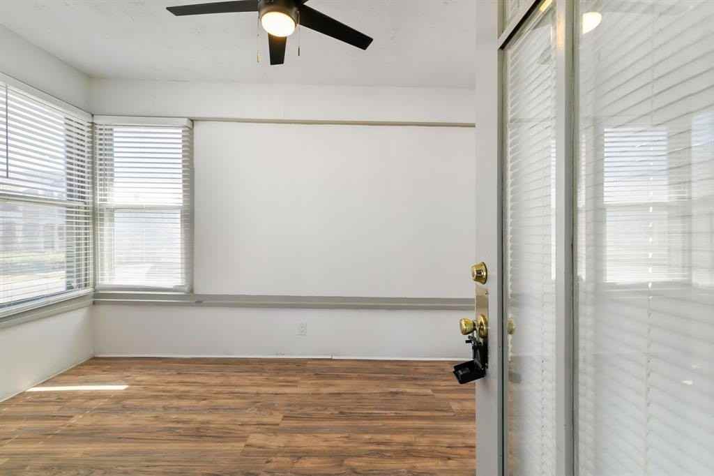 422 North Woods Street - Photo 3 of 28