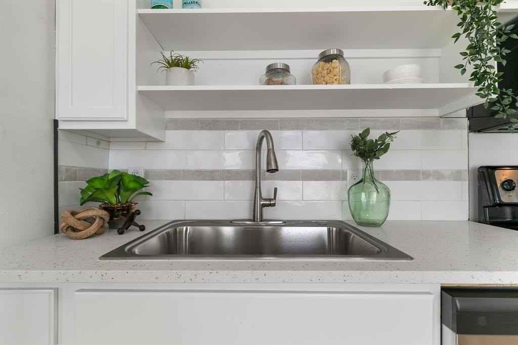 422 North Woods Street - Photo 7 of 28