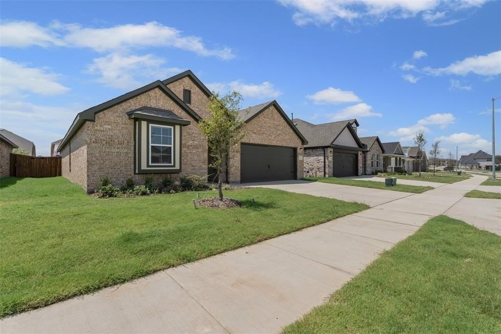 1324 Water Cana Drive - Photo 2 of 35