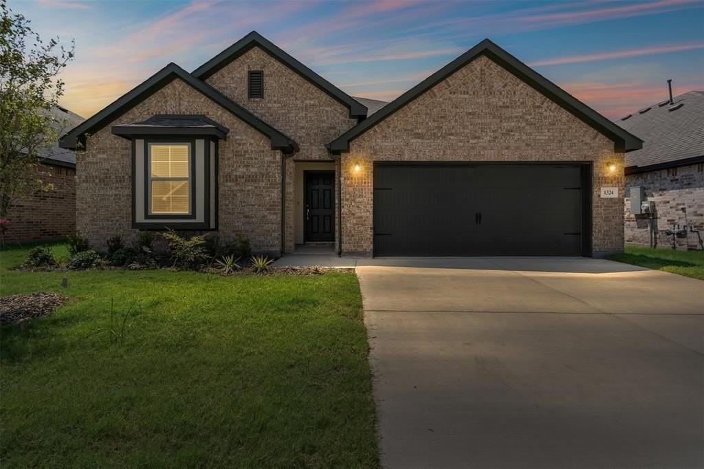 1324 Water Cana Drive - Photo 5 of 35