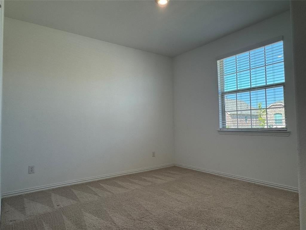 3024 Riddler Way - Photo 3 of 20