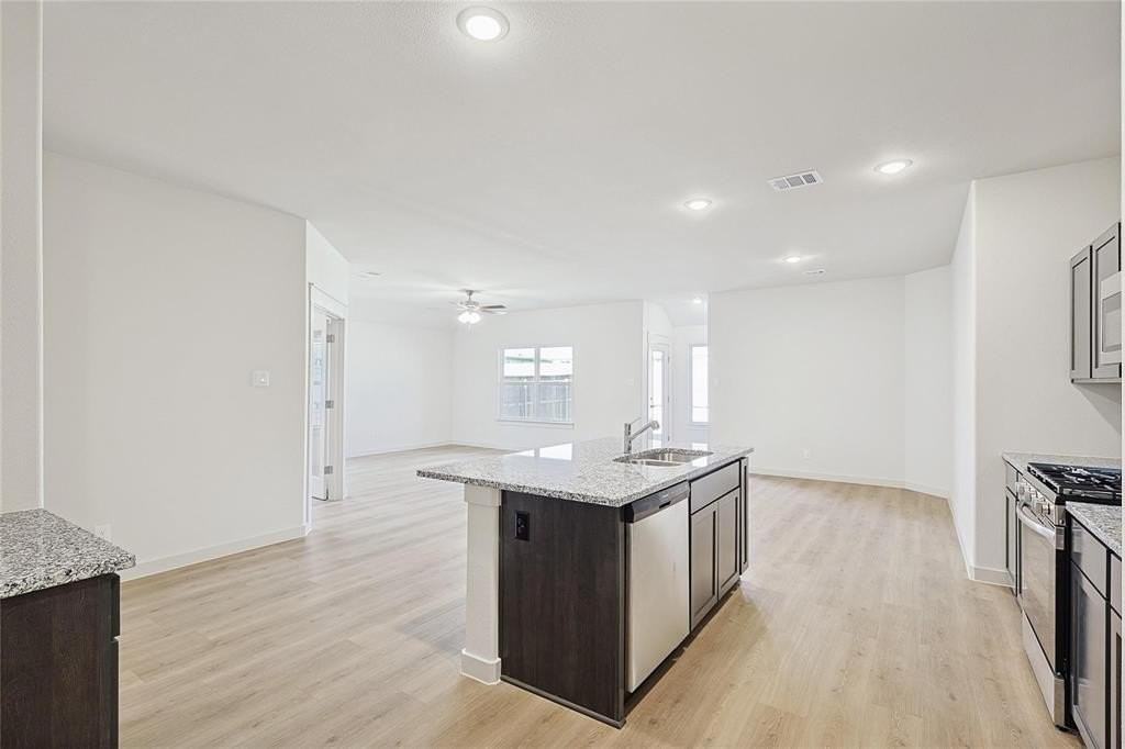 1759 Gleasondale Pl - Photo 6 of 25