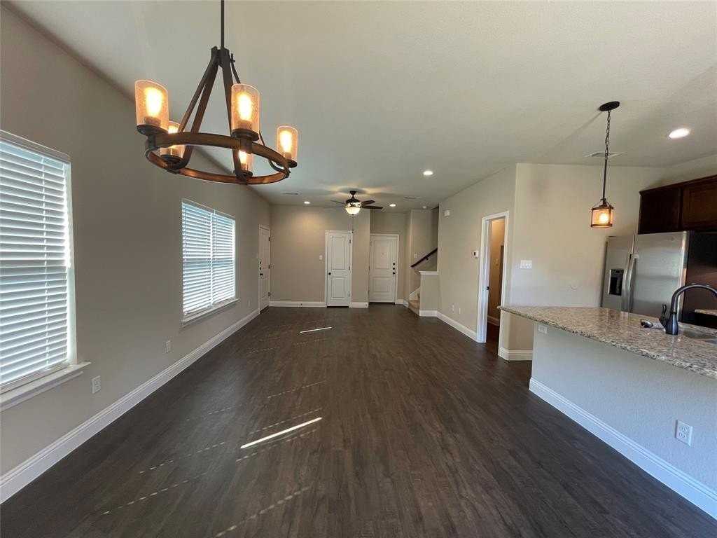 807 Jameson Street - Photo 3 of 31