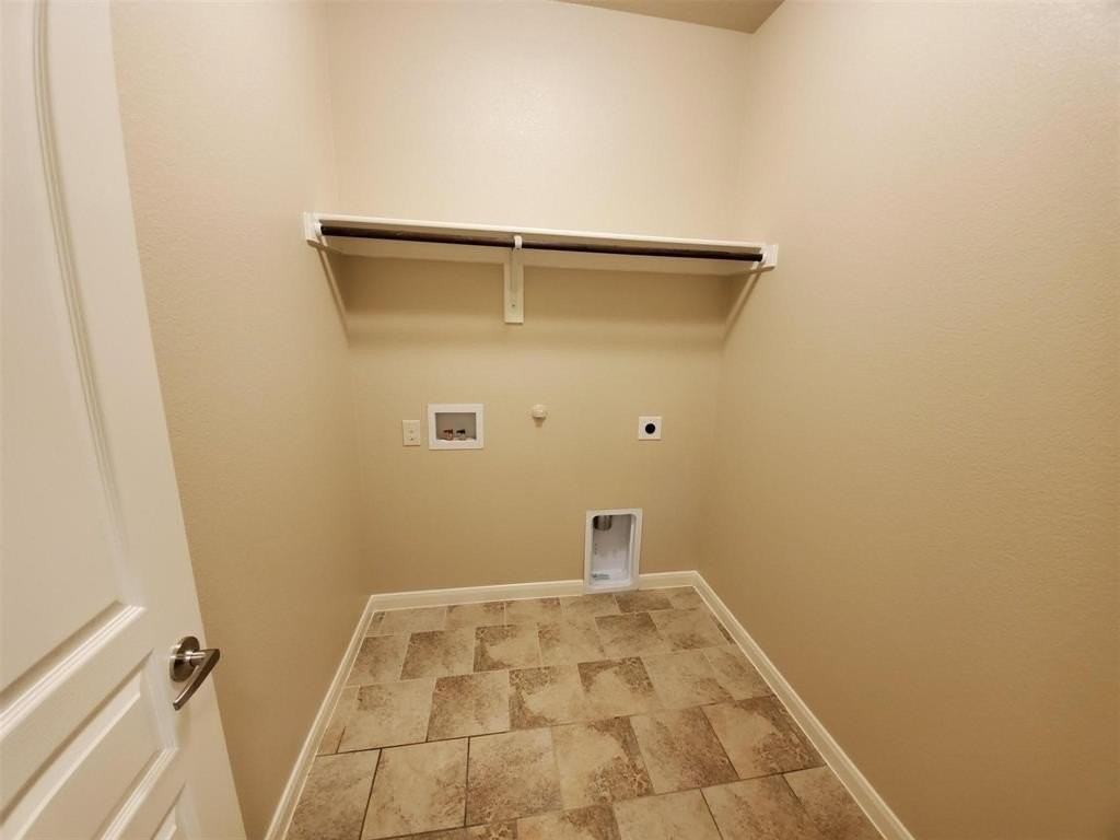 707 Brookline Dr - Photo 6 of 18