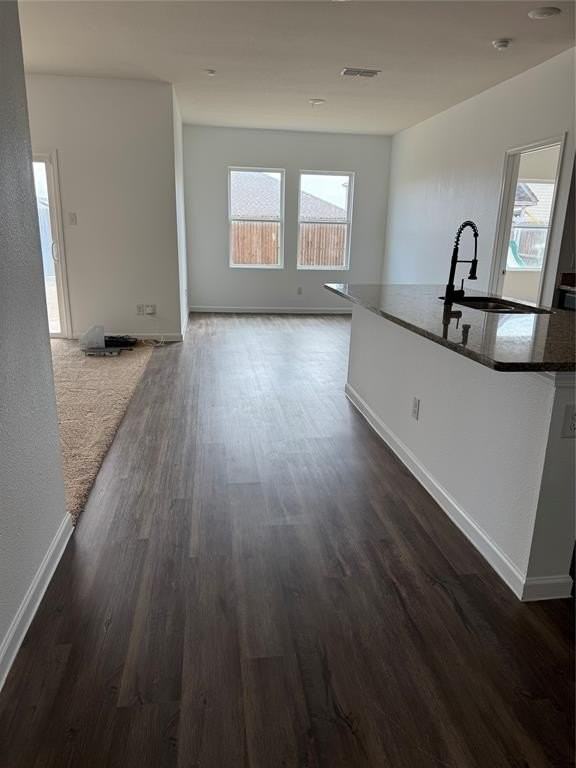 5621 Mcmahan Ln - Photo 5 of 14