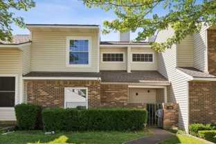 724 Creekwood Ct - Photo 1 of 1