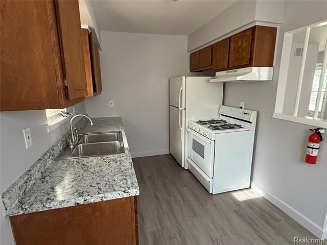 1523 Euclid St - Photo 5 of 14