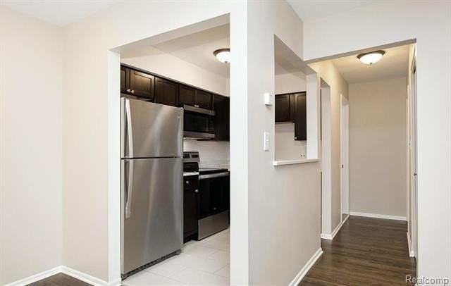 3314 Greenfield Rd #9 - Photo 5 of 11