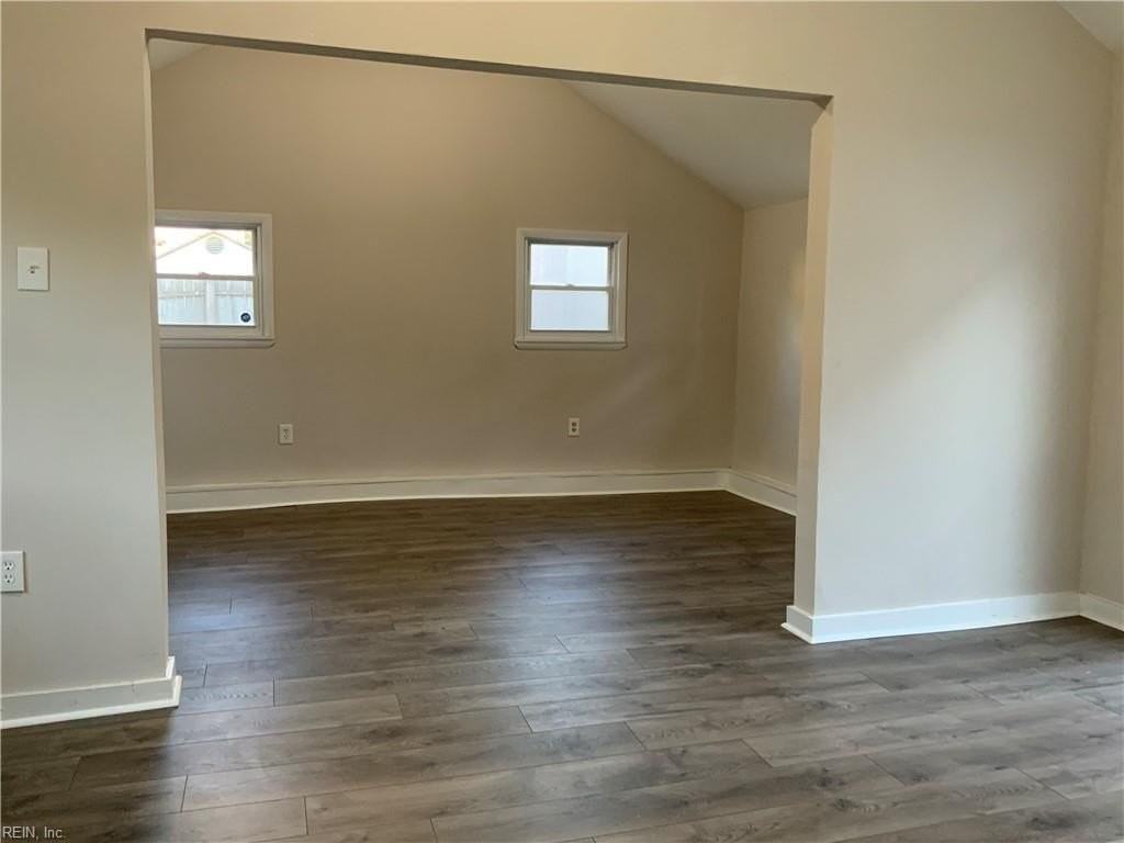 3038 Somme Ave - Photo 3 of 6