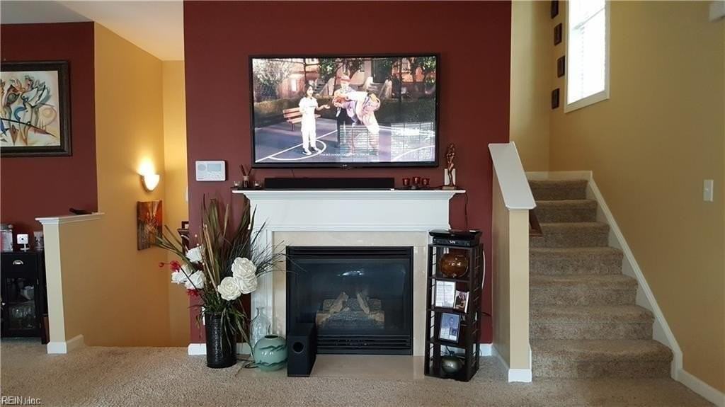 33 Miles Cary Mews - Photo 4 of 24