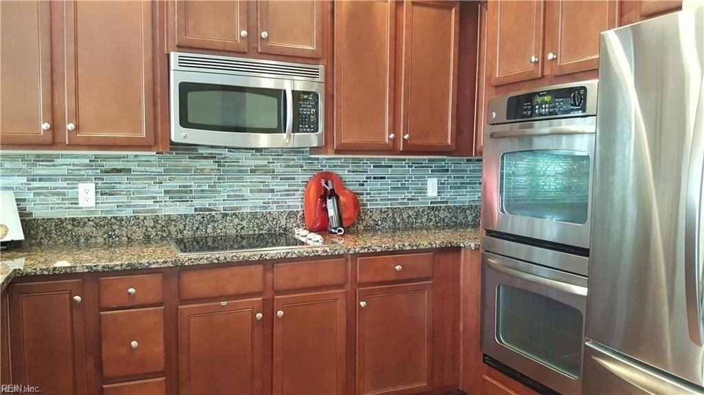 33 Miles Cary Mews - Photo 5 of 24