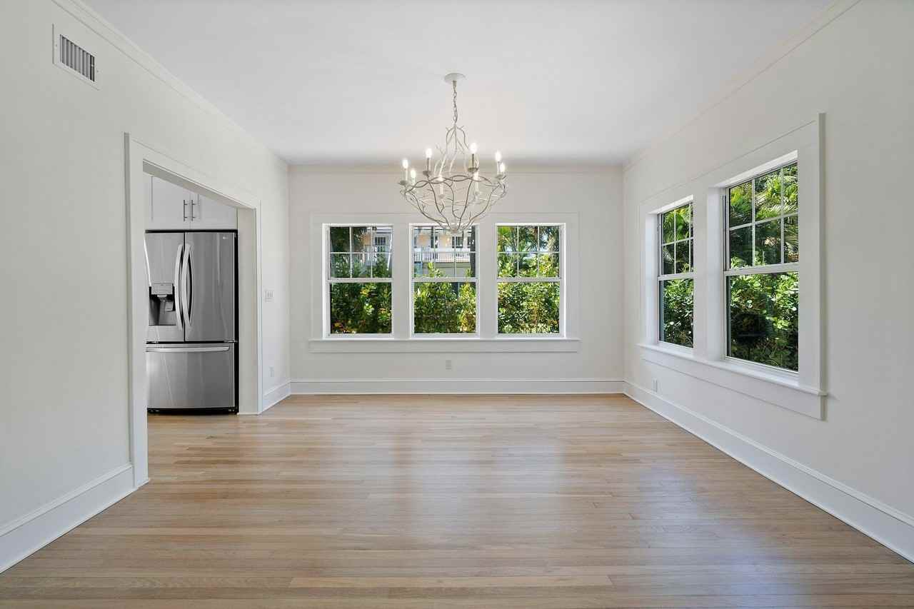 224 10th St - Photo 5 of 43