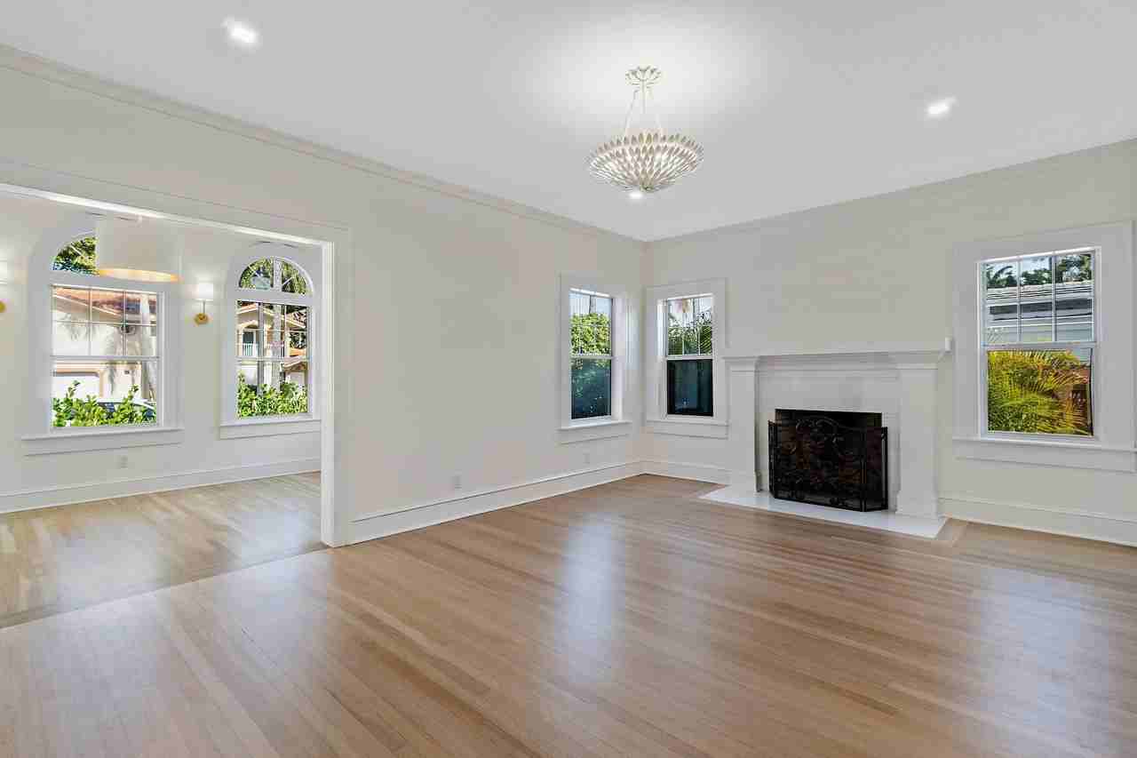 224 10th St - Photo 6 of 43