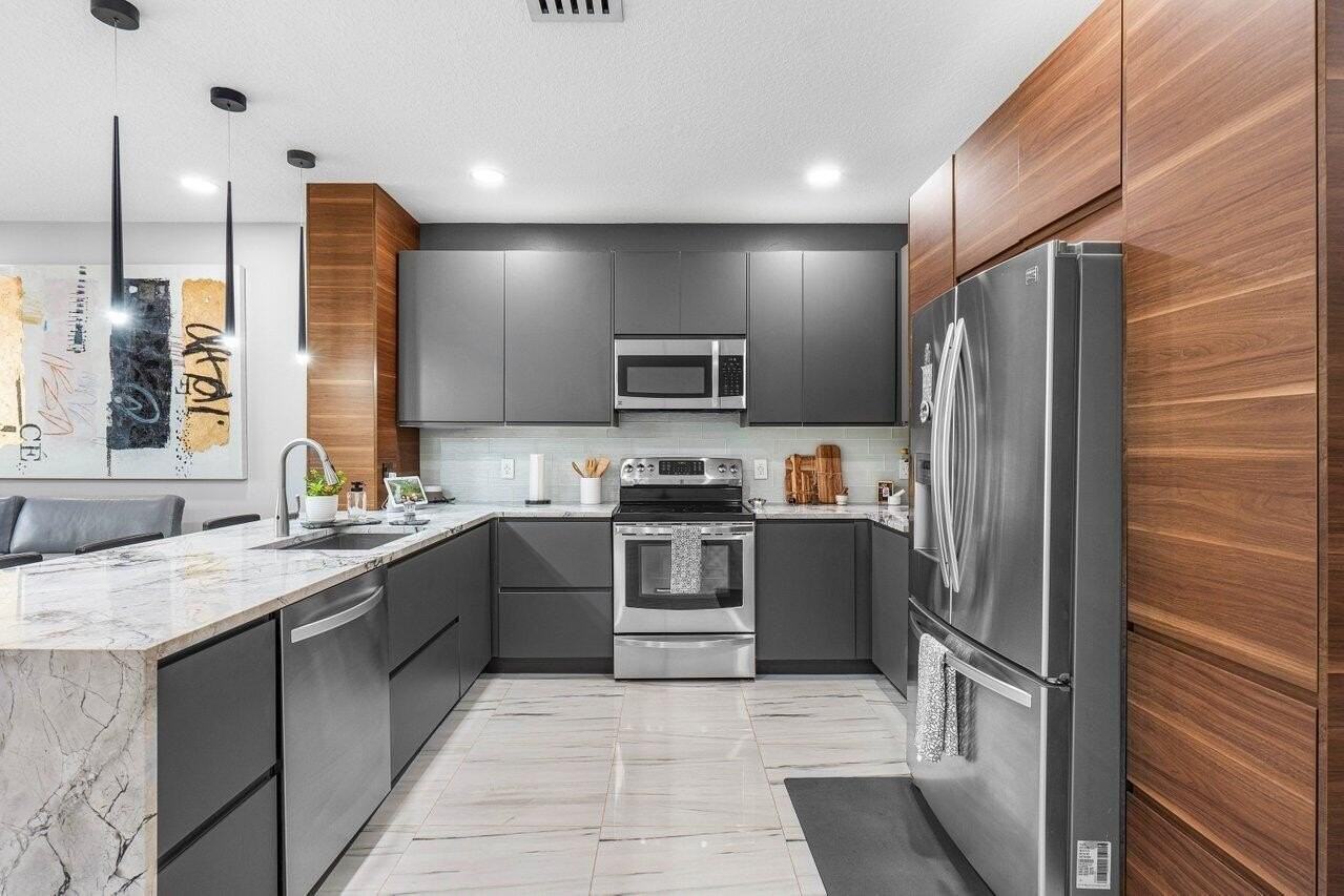 9893 Porta Leona Ln - Photo 3 of 33