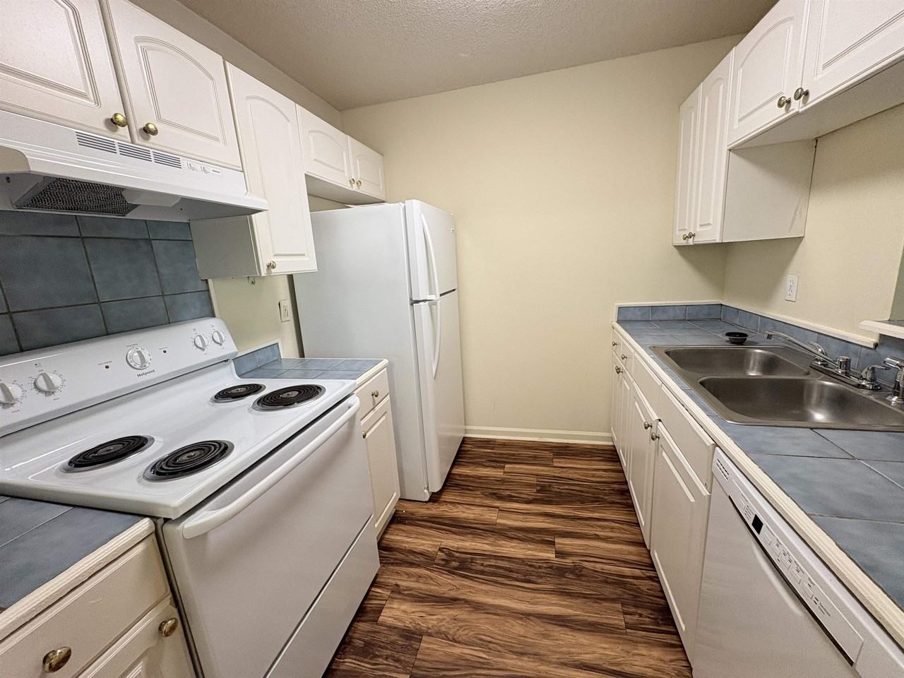 2534 Emerald Ridge Loop - Photo 7 of 16