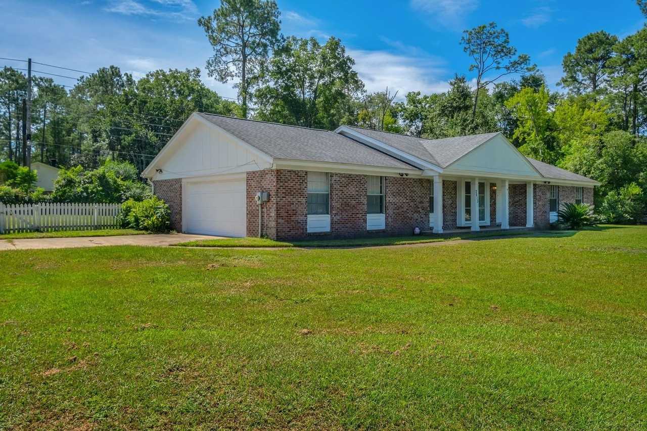 2613 Killarney Way - Photo 5 of 44