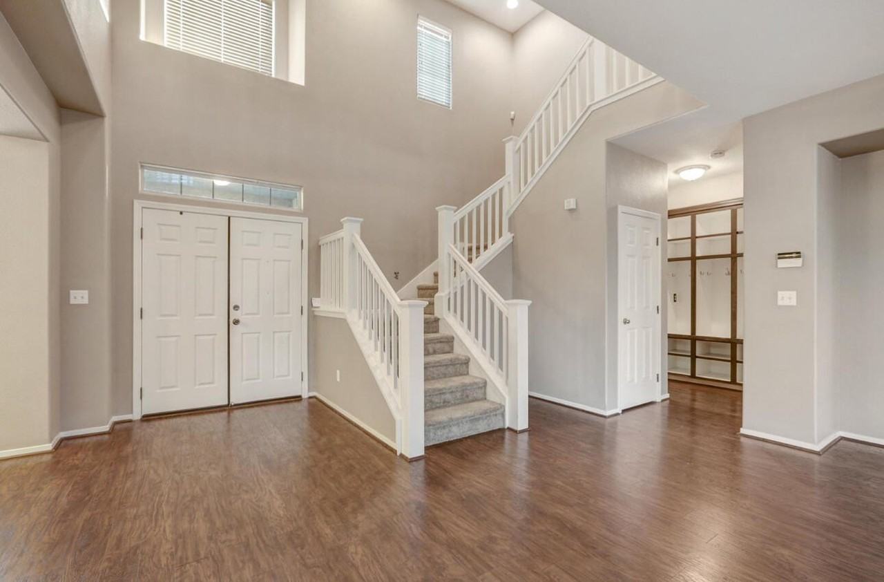 5702 W Lisendra Dr - Photo 2 of 17