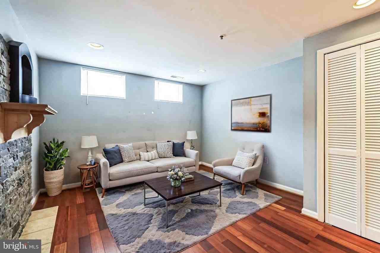 4929 Foote St Ne Apt 2 #2 - Photo 3 of 30