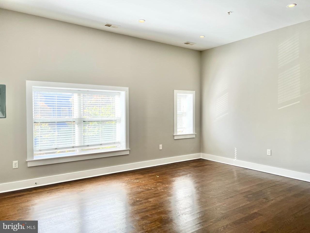 1620 E St Ne Apt 3 #3 - Photo 6 of 35