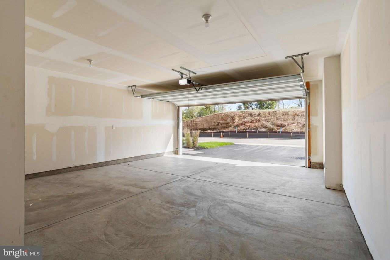 142 142 ADA HIGHTOWER AVE - Photo 2 of 45