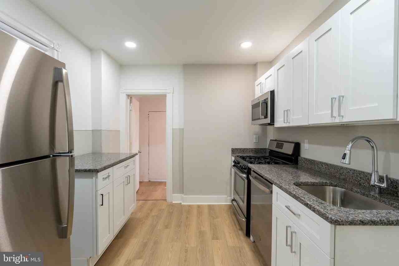 1645 S Etting St - Photo 6 of 23