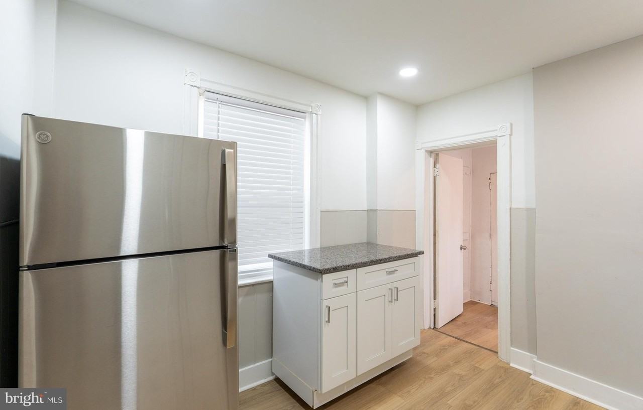 1645 S Etting St - Photo 7 of 23