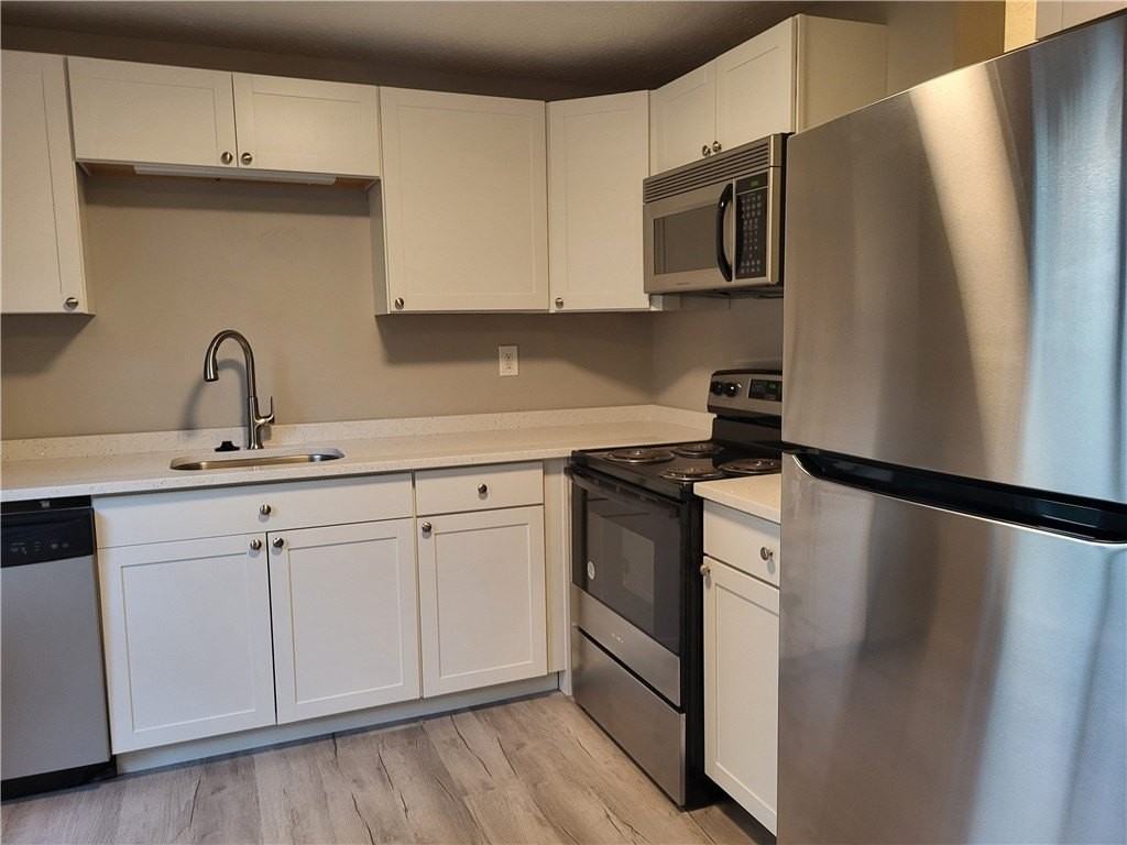 740 Wheatland Cir - Photo 3 of 17