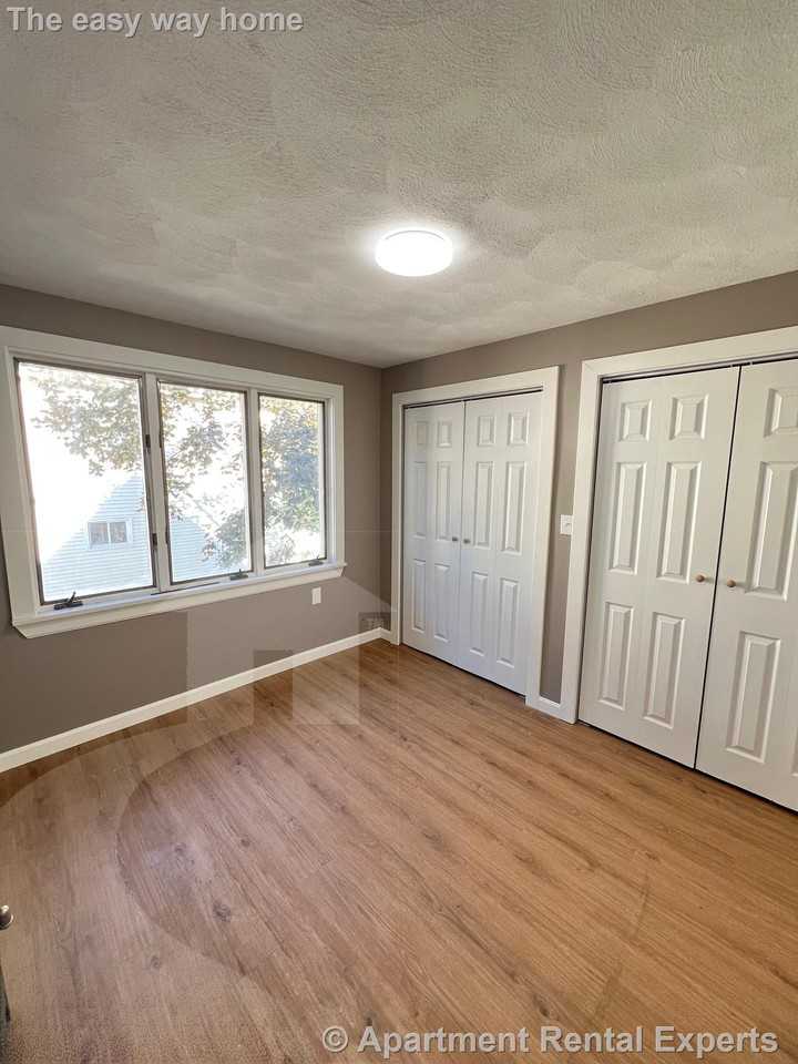 141 Albion Street #2 - Photo 6 of 14