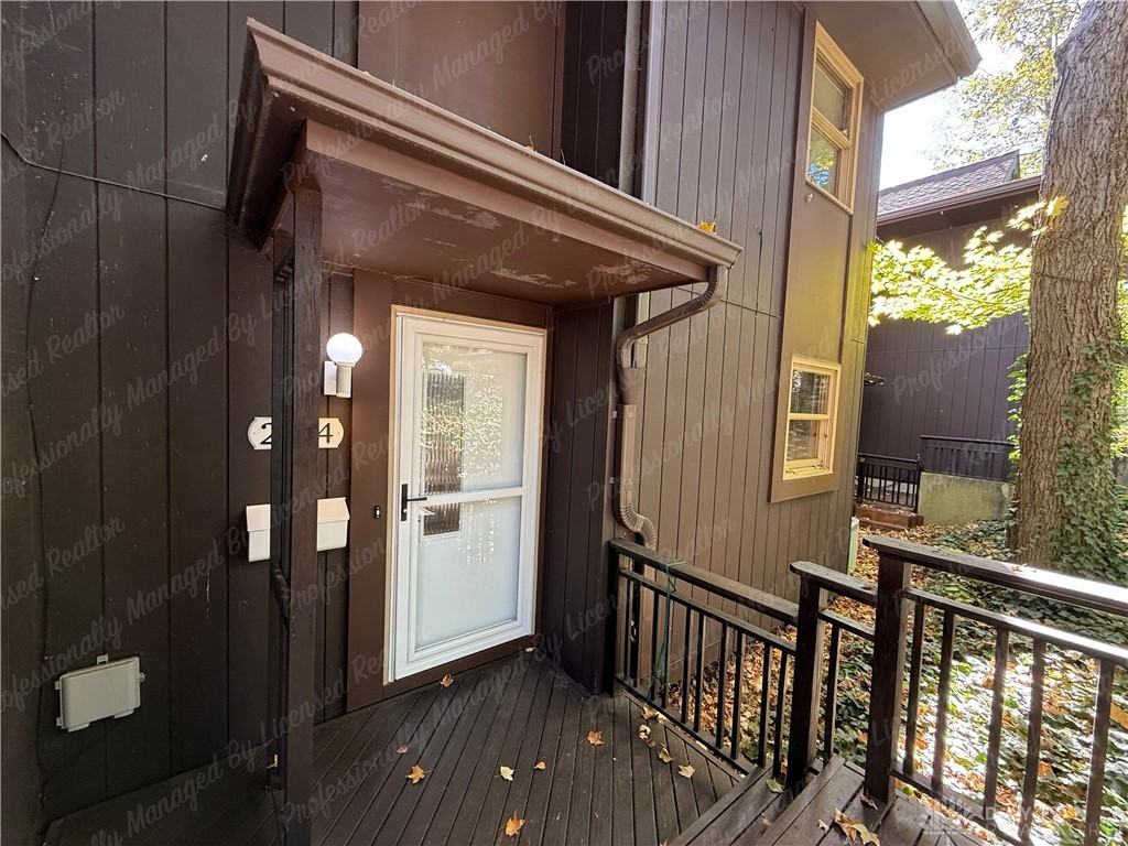 2154 Willowgrove Ave - Photo 3 of 34