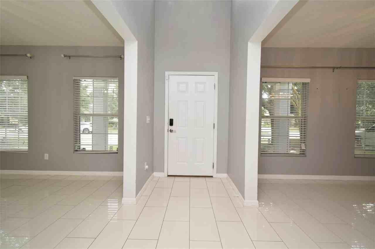 475 Nadeau Way - Photo 7 of 50