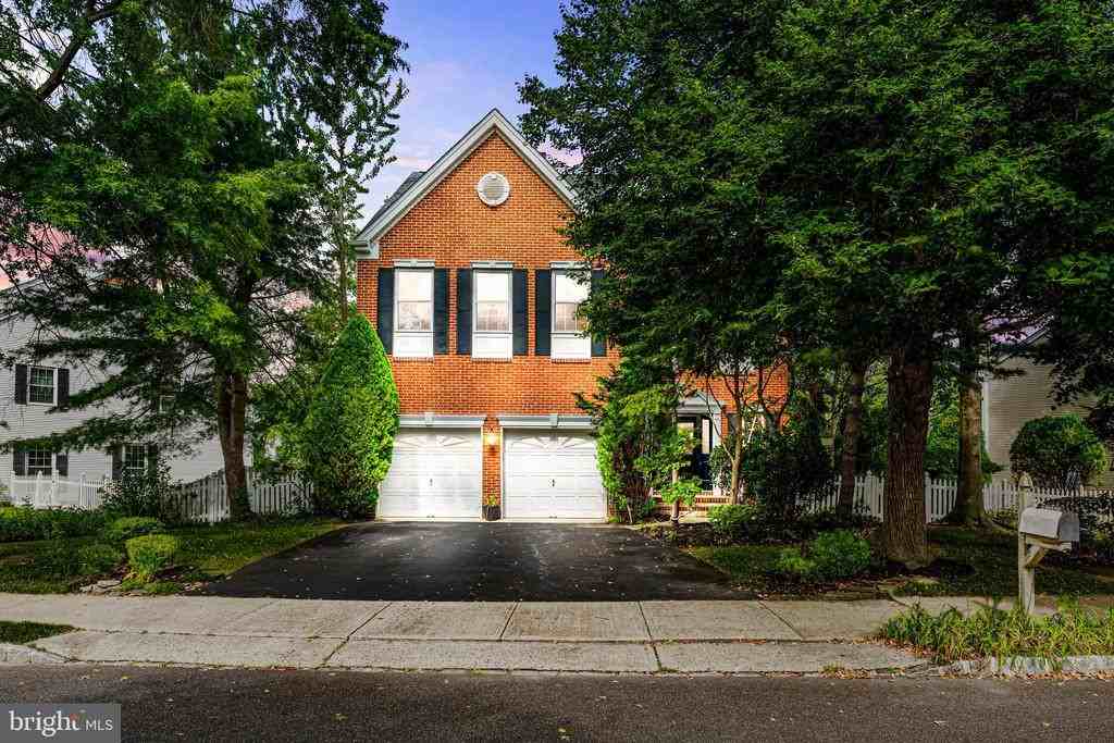 46 Marion Drive - Photo 2 of 50