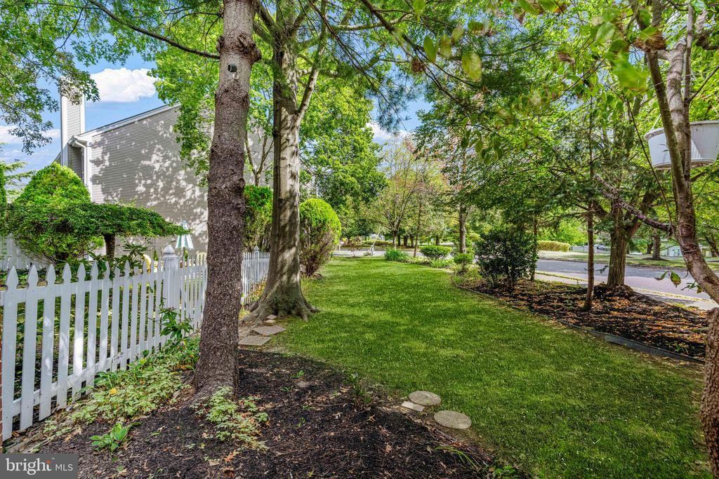 46 Marion Drive - Photo 7 of 50