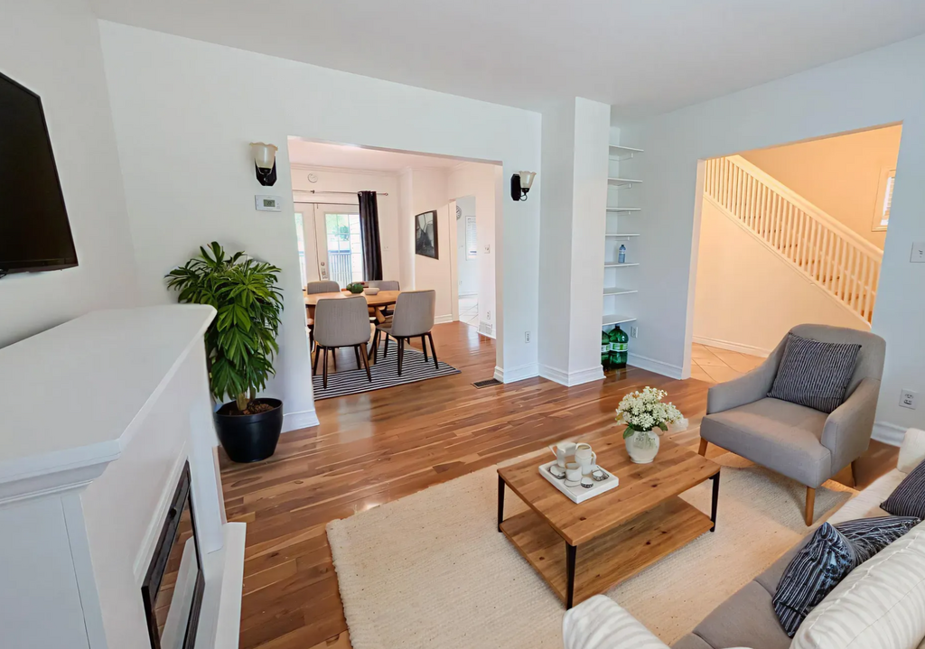 3618 Main St - Photo 3 of 40