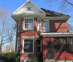 featured image of 202 E Barker Ave #1