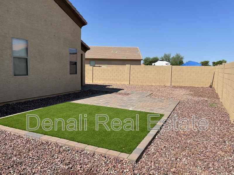 3710 W Lydia Ln - Photo 7 of 8