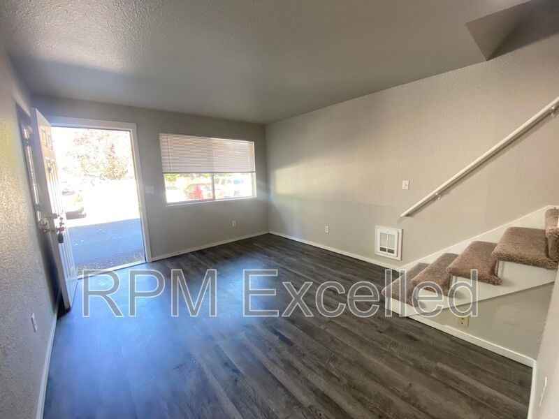 634 M St Ne #3 - Photo 5 of 15