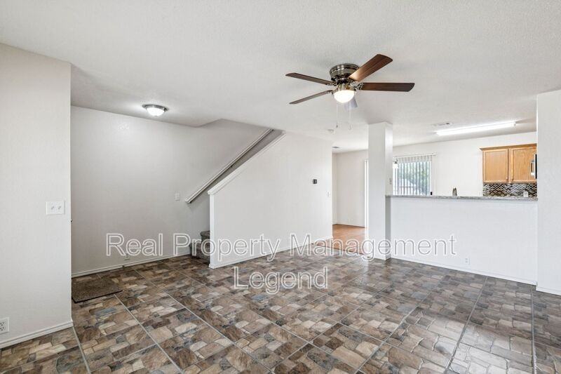 1400 Caleo Dr - Photo 6 of 29