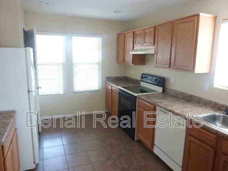 3426 S 72nd Ln - Photo 4 of 12