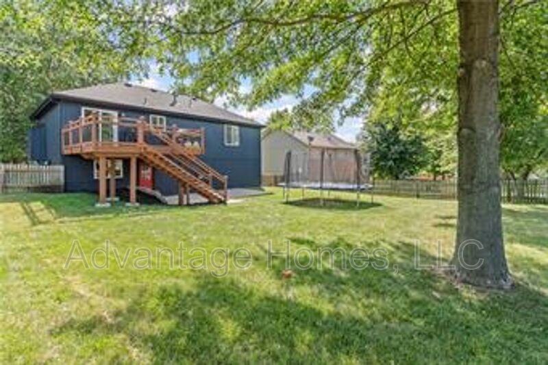 11516 N Windsor Ave - Photo 5 of 45