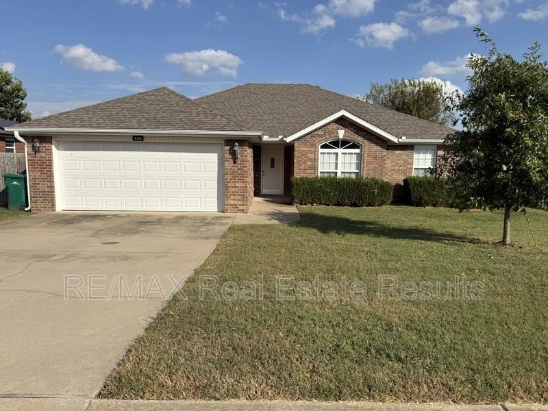 420 Spicewood Trl - Photo 3 of 20