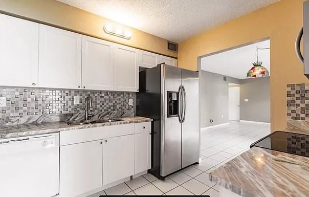 4923 Vincennes Ct #3 - Photo 7 of 12