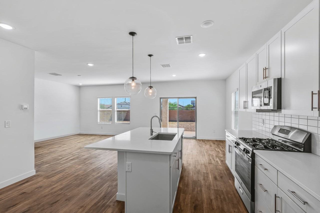 3023 W Bent Tree Dr - Photo 2 of 50