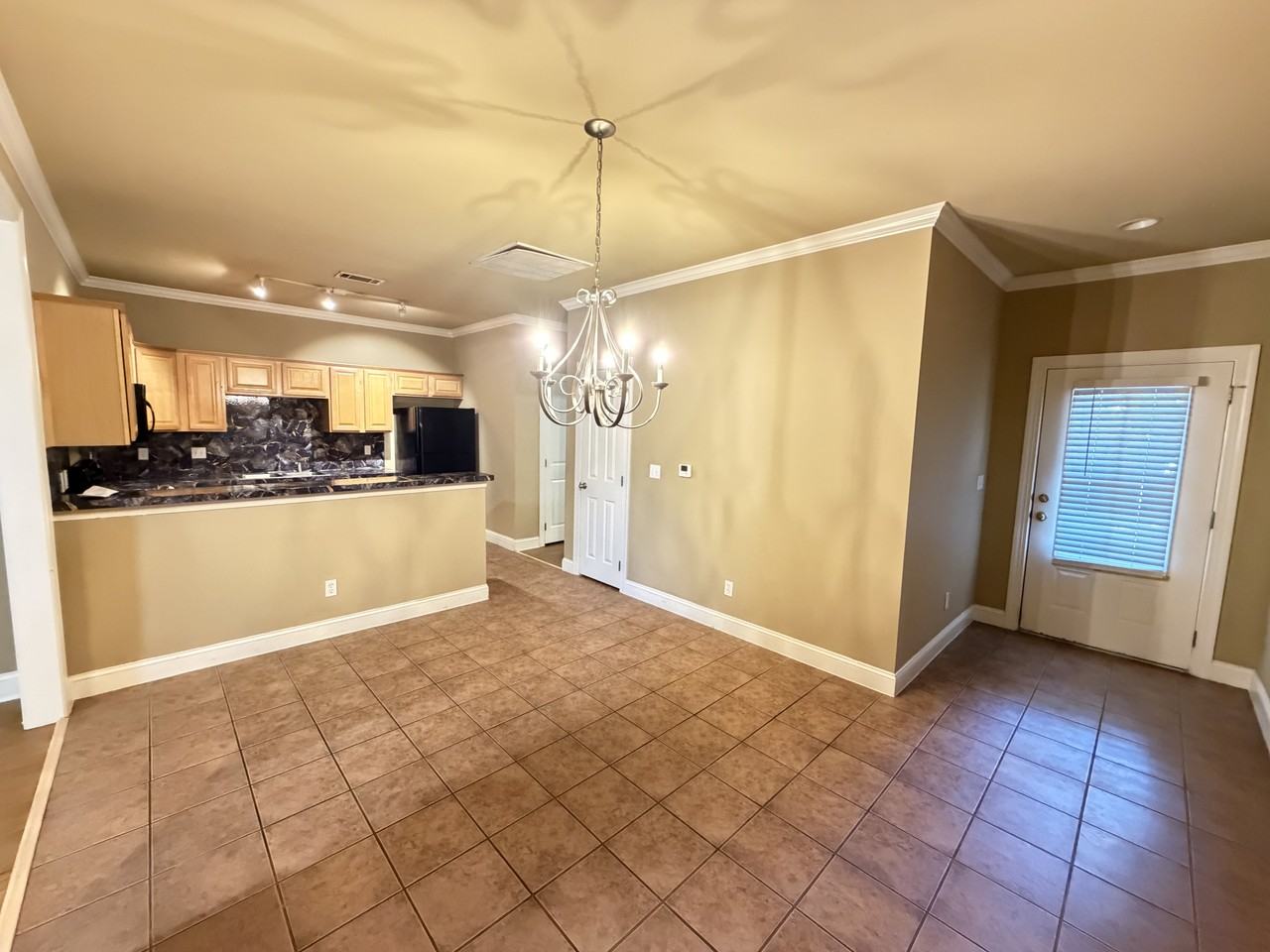 809 Summer Breeze Dr #302 - Photo 3 of 13