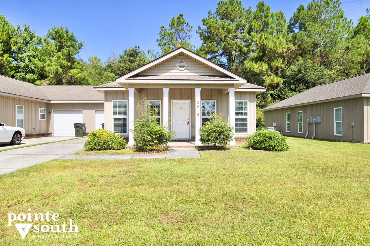 12919B Churchill Dr - Photo 2 of 25