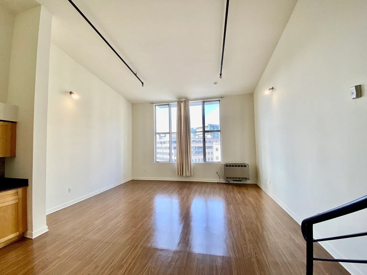 575 Harrison St - Photo 2 of 12