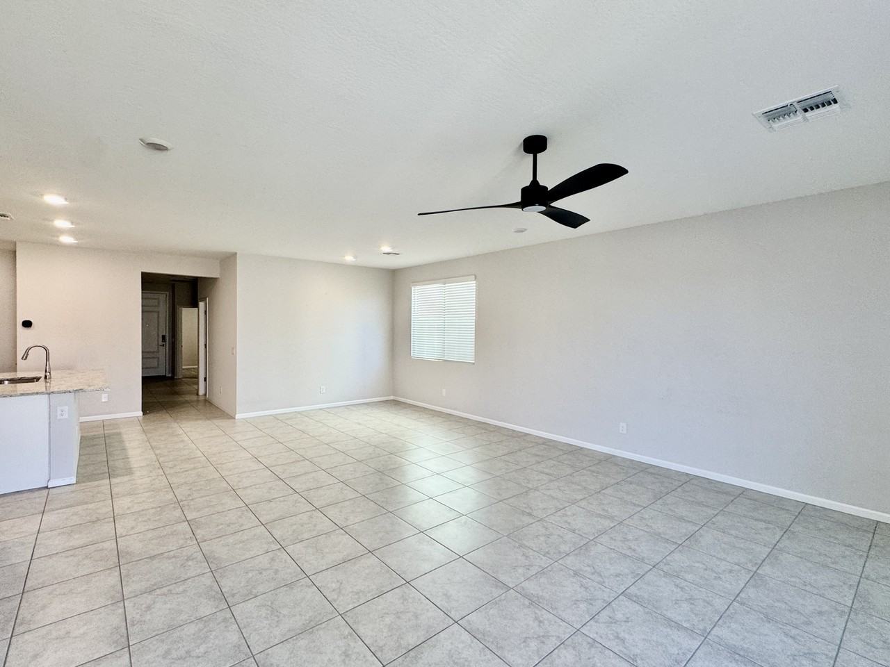 18228 W Daley Ln - Photo 2 of 19