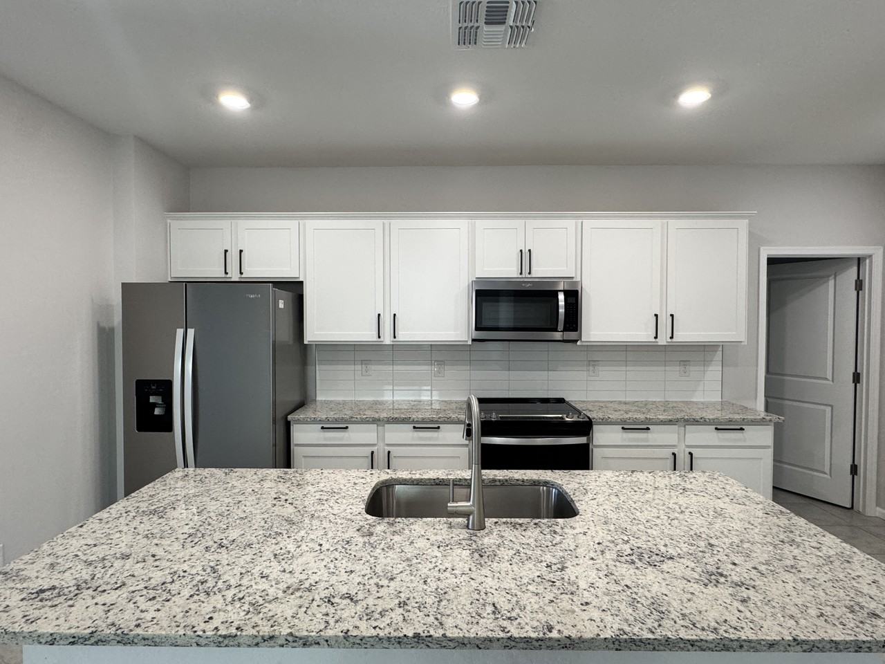 18228 W Daley Ln - Photo 3 of 19