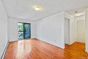 featured image of 14477 Barclay Ave