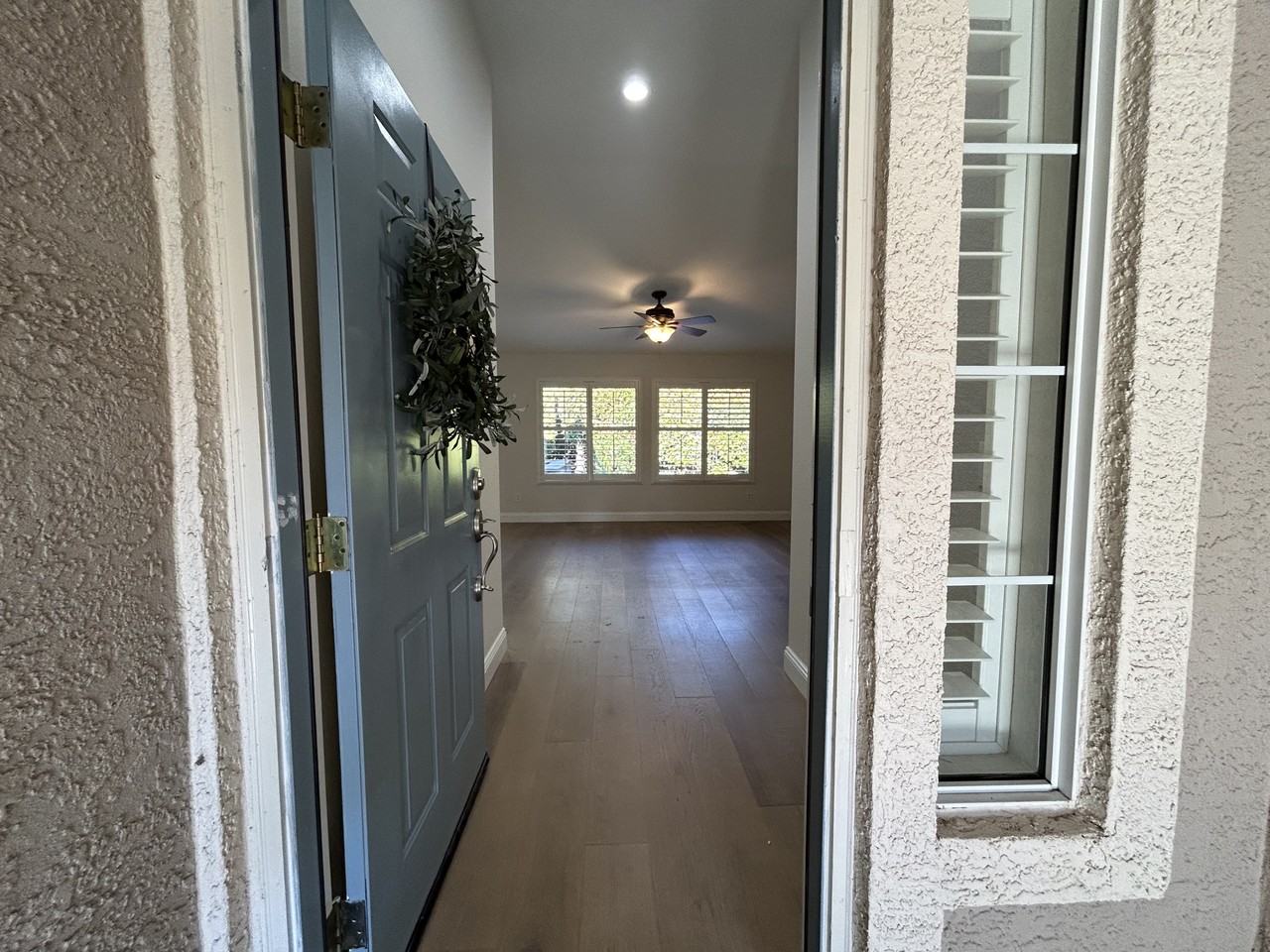 248 Summer Grove Cir - Photo 4 of 35