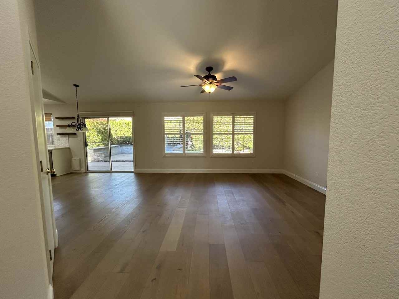 248 Summer Grove Cir - Photo 5 of 35